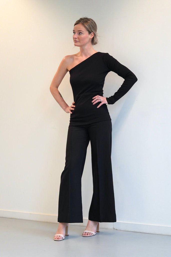 Asymmetrical Reverse Top
